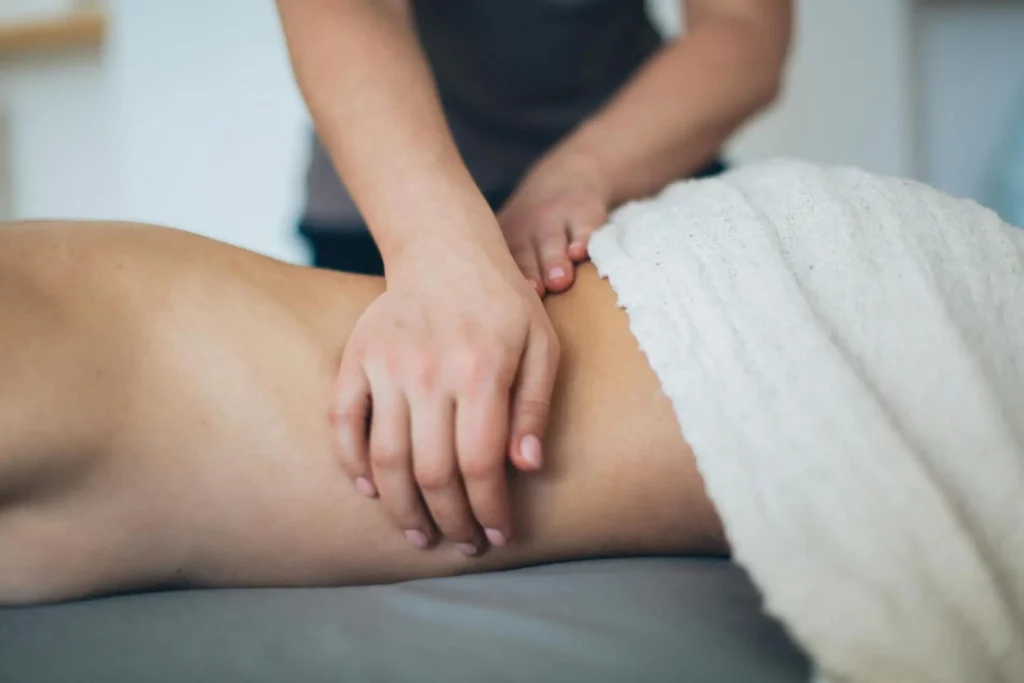 Massage chez studio Maïti